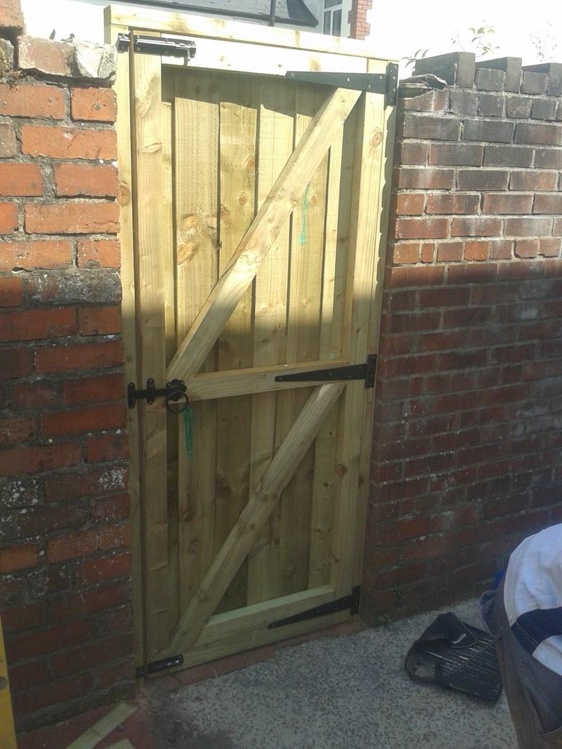 wooden-gate_02.jpg
